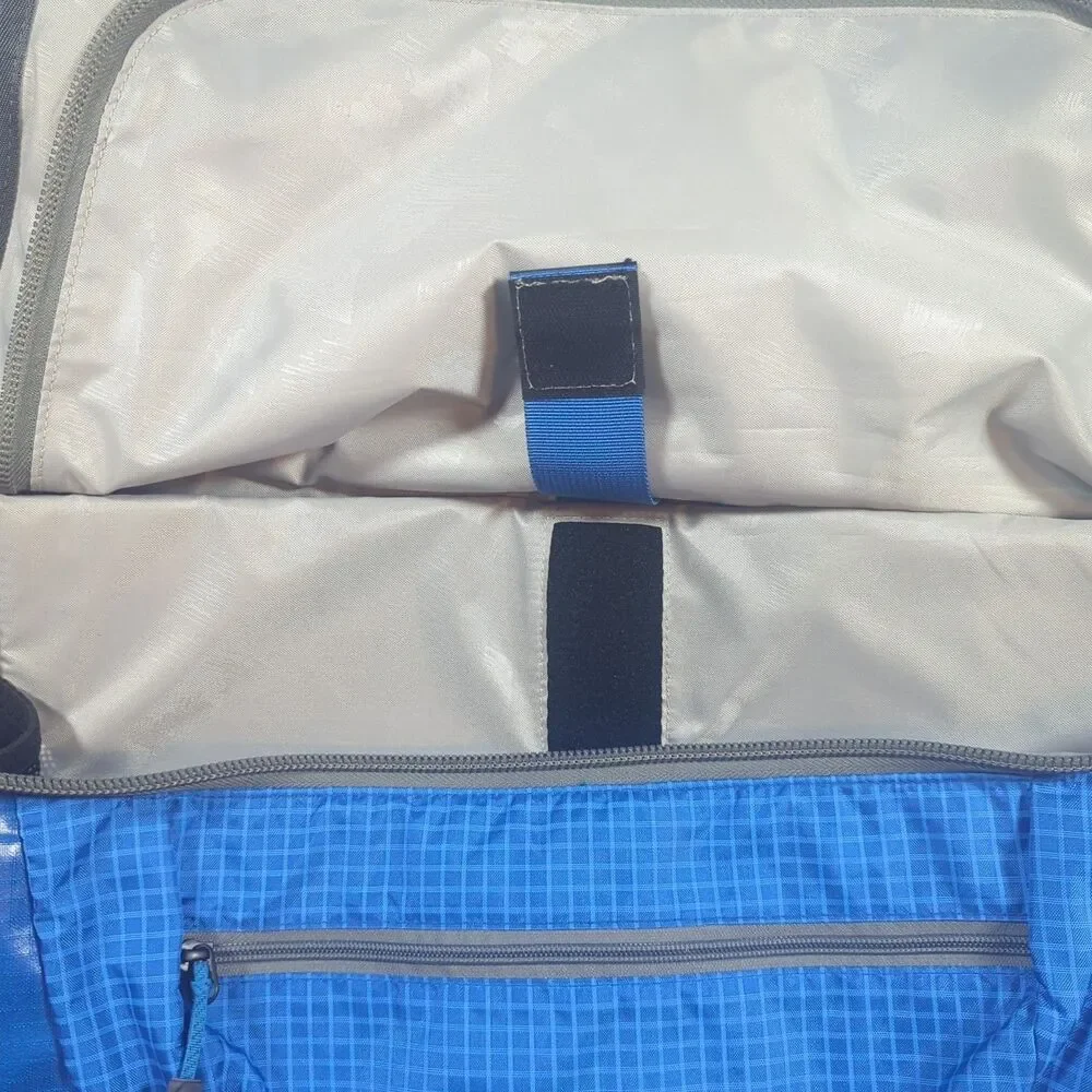 First Ascent Messenger Laptop Bag by Eddie Bauer Expedition Outfitter Blue